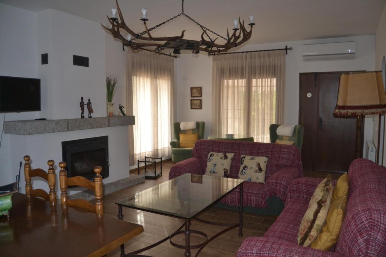 Alojamiento Rural Dehesa La Estancia อันดูคาร์ ภายนอก รูปภาพ